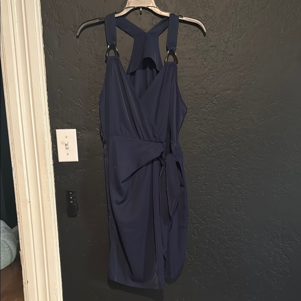 Elegant Navy Blue Sleeveless Dress